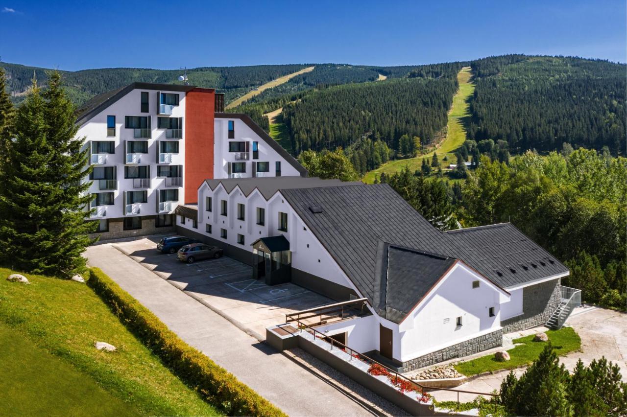 Wellness Hotel Astra Špindlerŭv Mlýn Εξωτερικό φωτογραφία